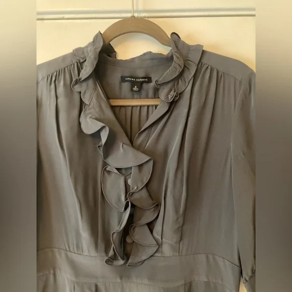 banana republic grey silk dress Elegant 100% Silk Silver Banana Republic Faux